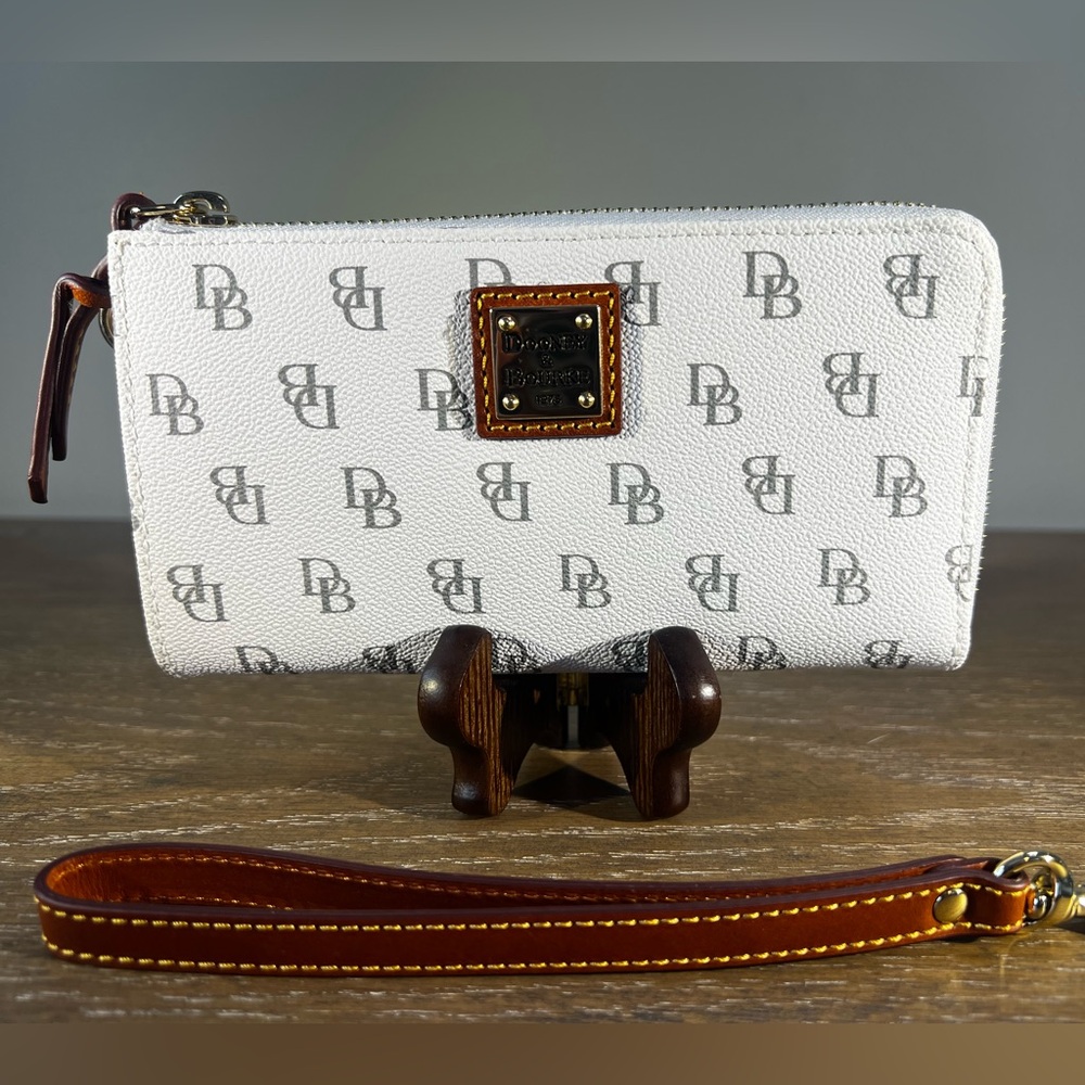 Dooney & Bourke Gretta Bone Folded Zip Wristlet